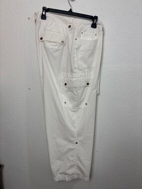 1193  Jones New York SignatureWhite Cargo Pants with Button Flap Pockets. Sz18W
